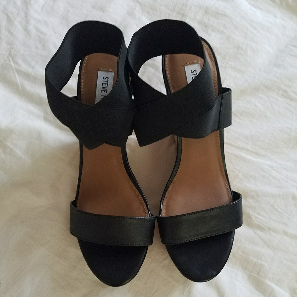 Steve Madden Roperr Wedge - Picture 2 of 8